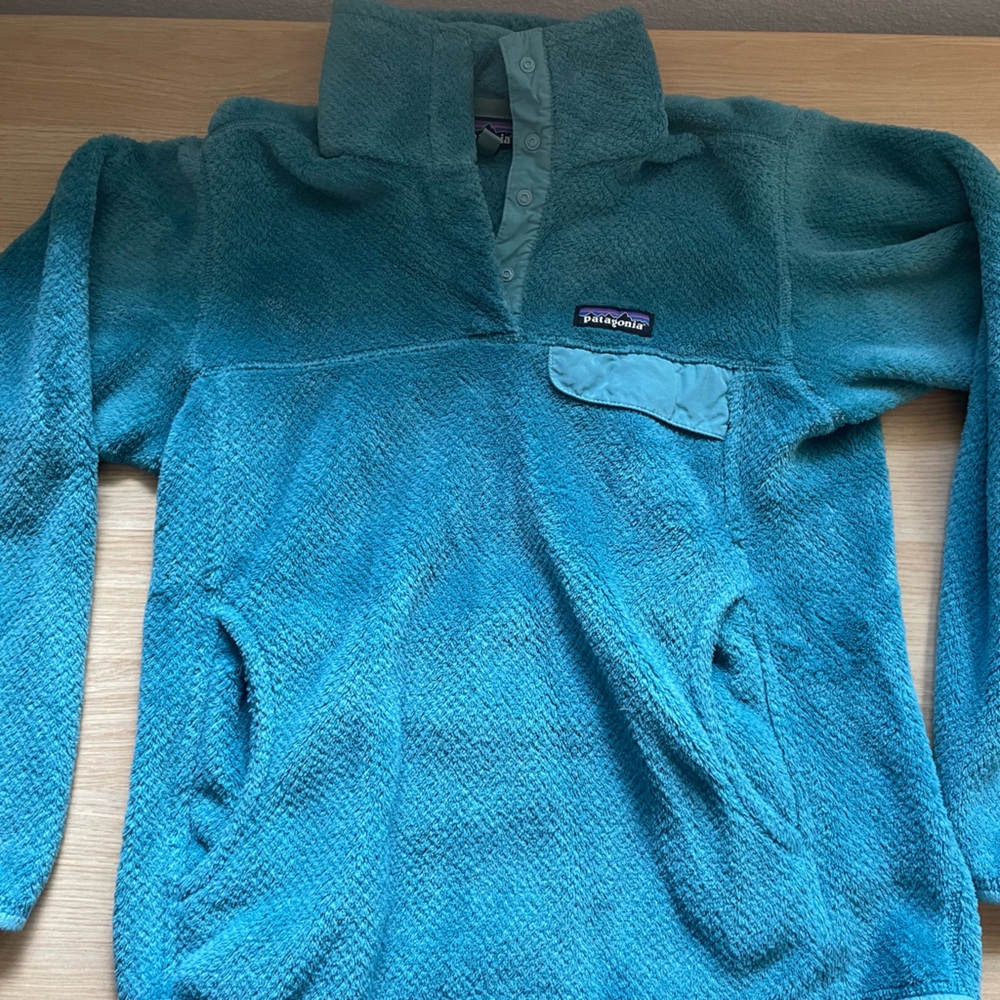 Patagonia women’s  blue synchilla snap-t fleece pullover